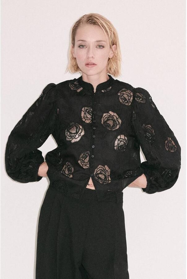 Mango blouse met borduursels zwart