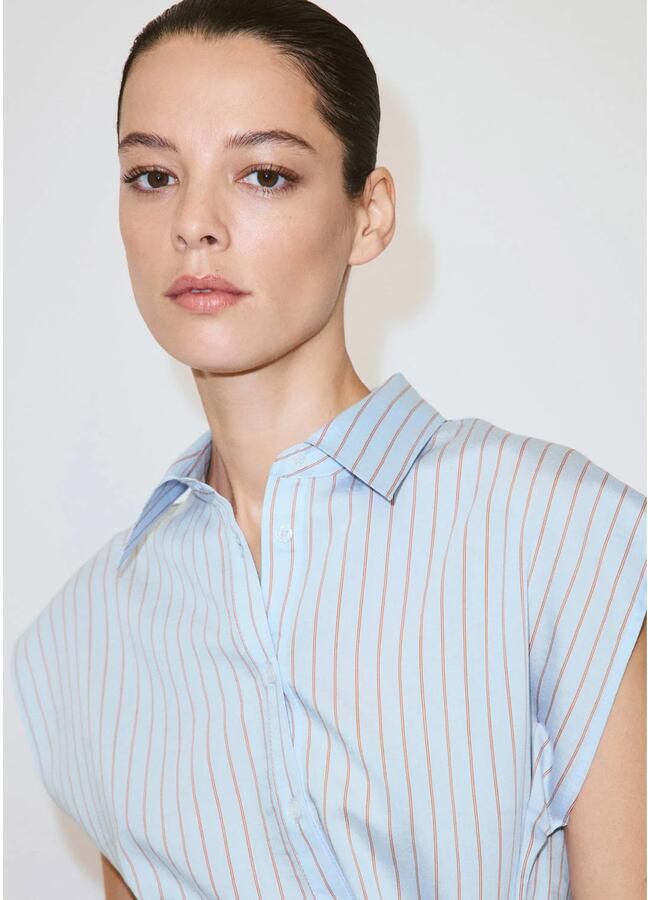 Mango blouse met krijtstreep lichtblauw - Foto 2