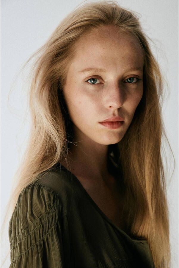 Mango blouse met ruches groen - Foto 3
