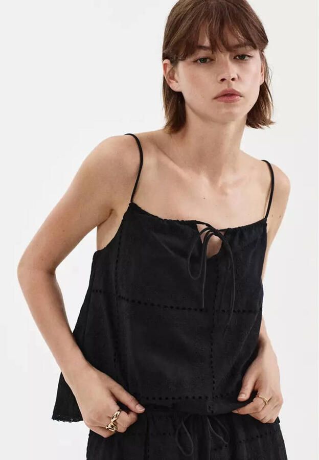Mango broderie top zwart - Foto 2