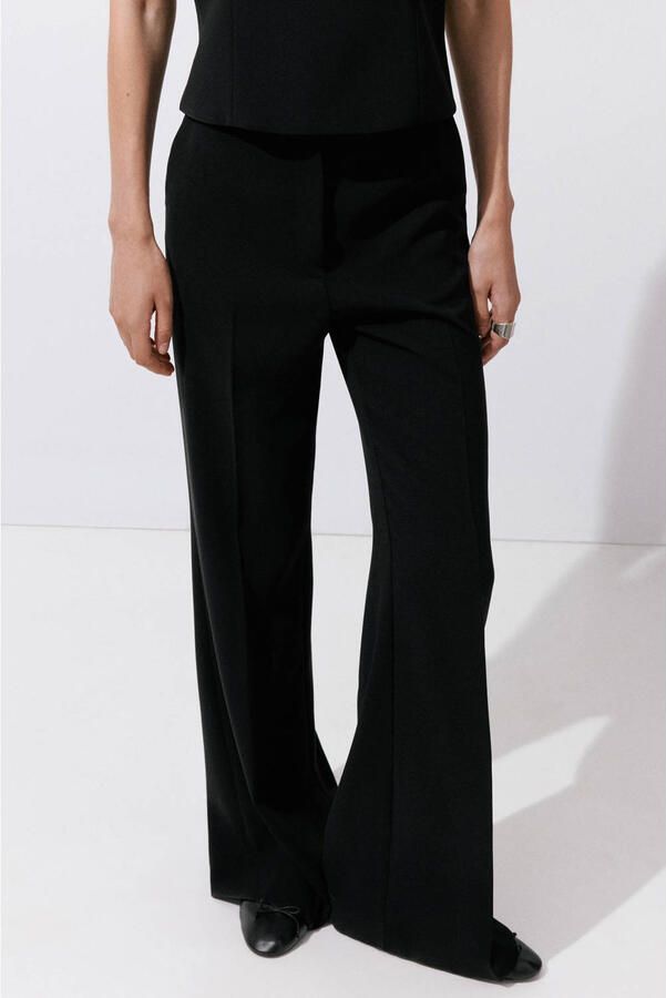 Mango flared broek zwart