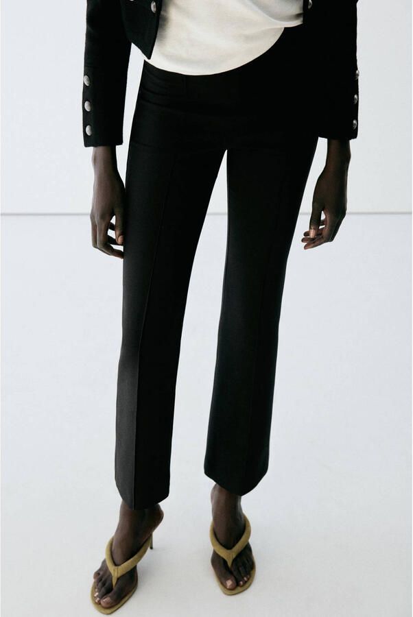 Mango flared broek zwart