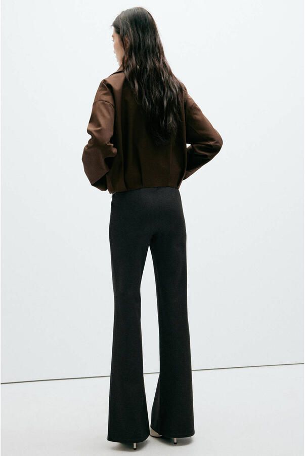 Mango flared broek zwart - Foto 2