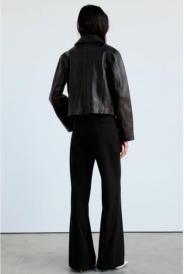 Mango flared broek zwart - Foto 2