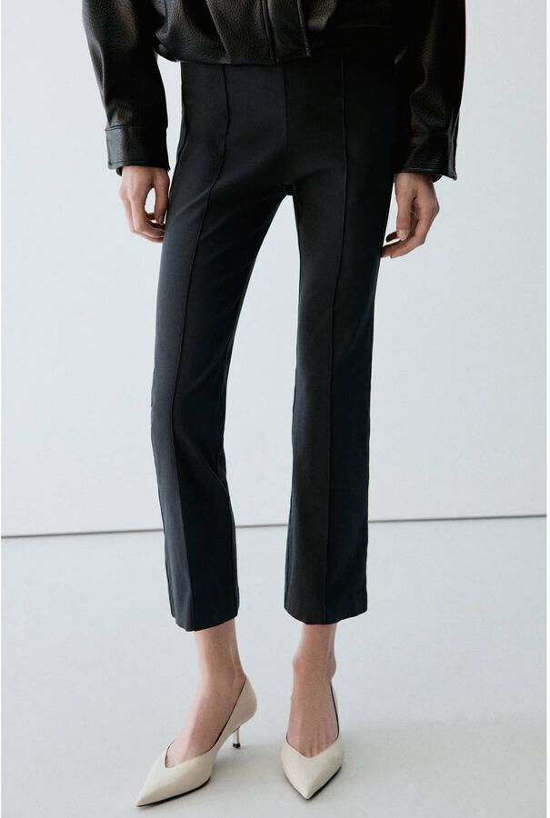 Mango flared broek zwart