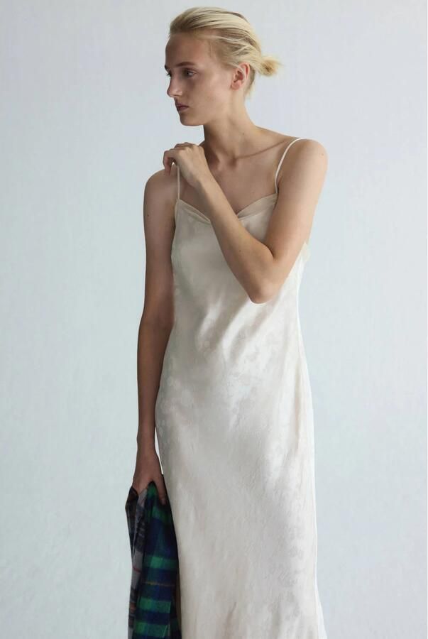 Mango gebloemde jacquard midi jurk beige