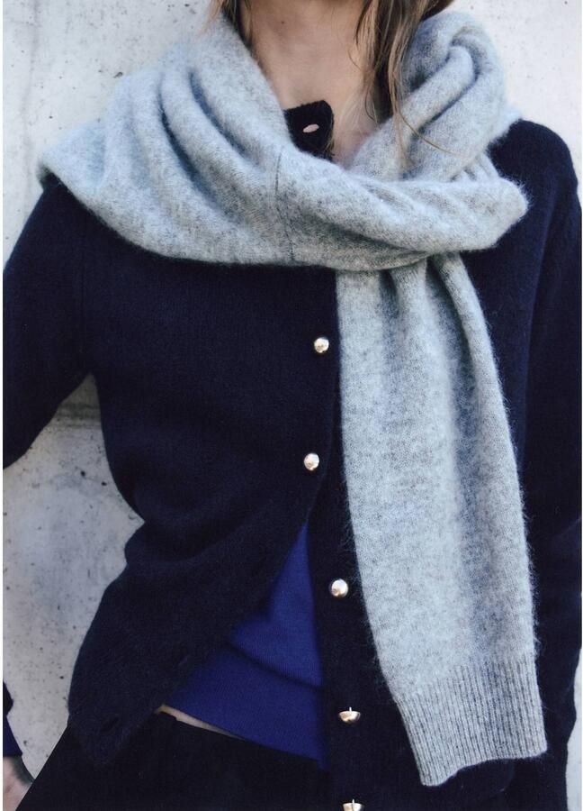 Mango gebreid vest met wol marineblauw