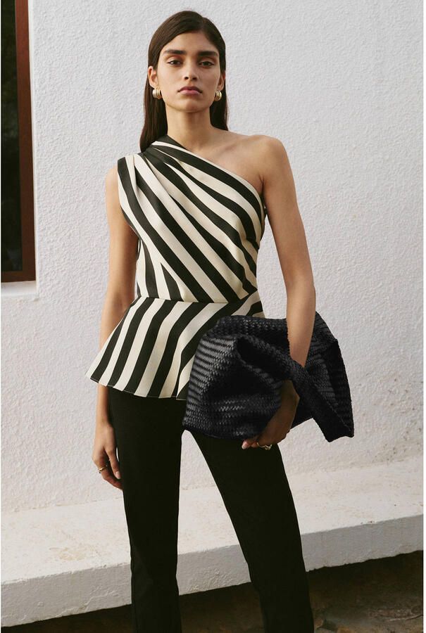 Mango gestreepte asymmetrische top zwart