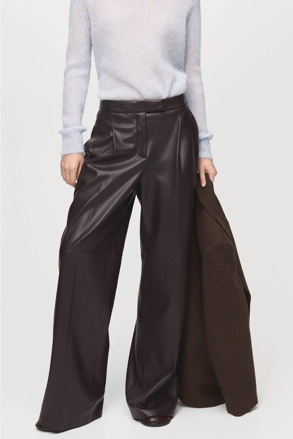 Mango imitatieleren Wide leg regular waist broek donkerbruin