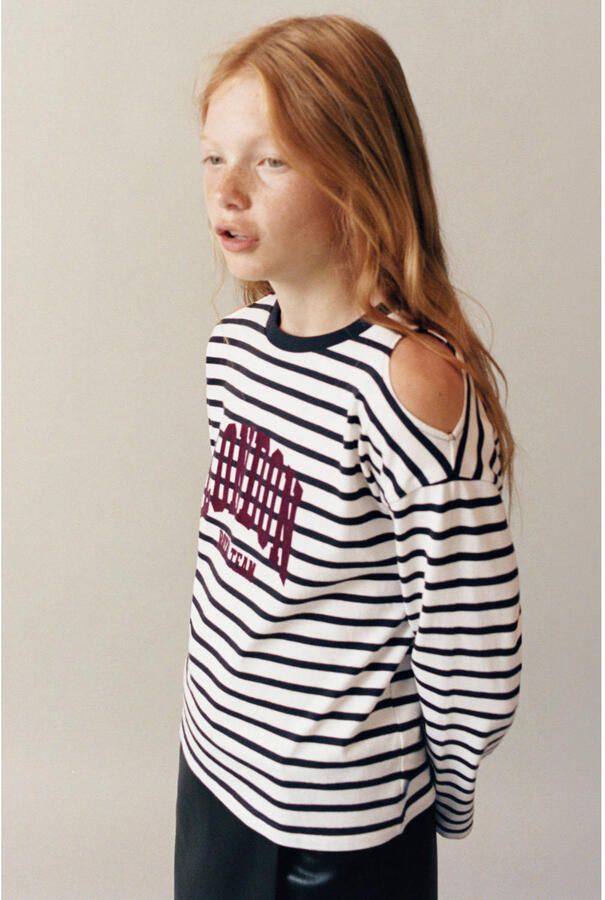 Mango Kids gestreepte longsleeve met open schouders en tekst - Foto 2