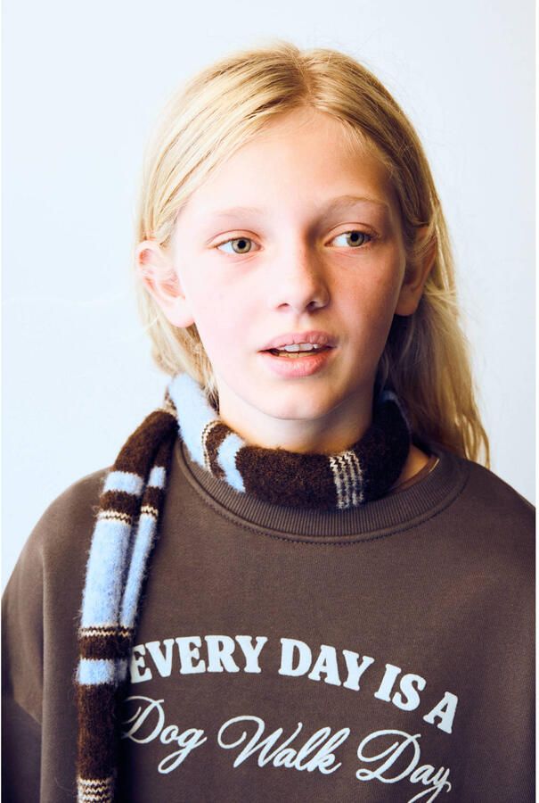 Mango Kids katoenen sweater met tekst bruin - Foto 2