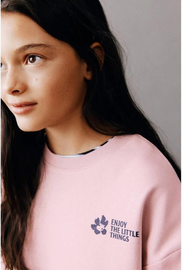 Mango Kids rechtvallende sweater met backprint roze - Foto 3