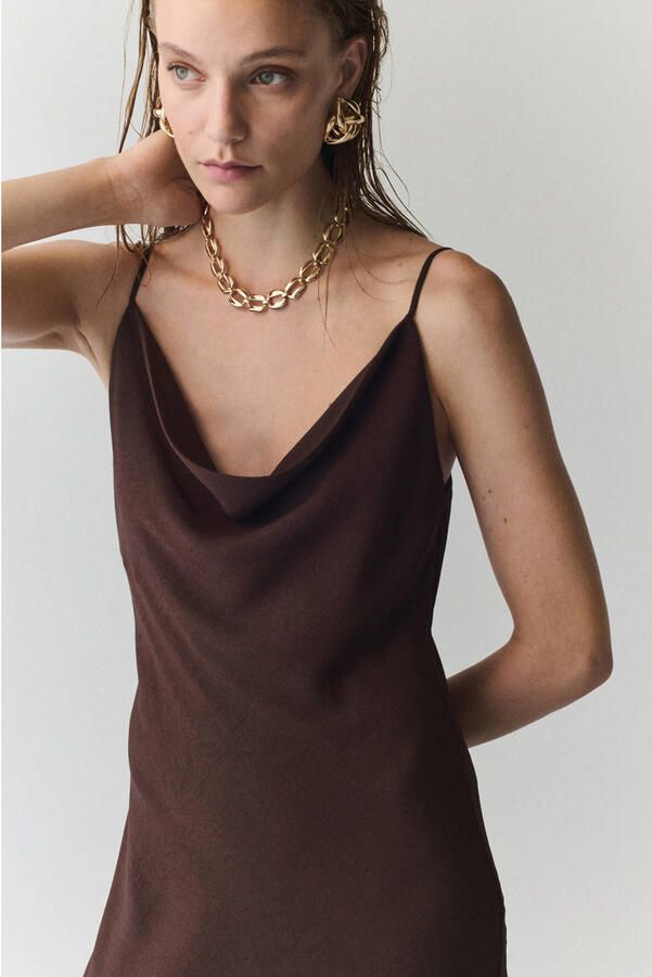 Mango midi zomerjurk met open rug bruin