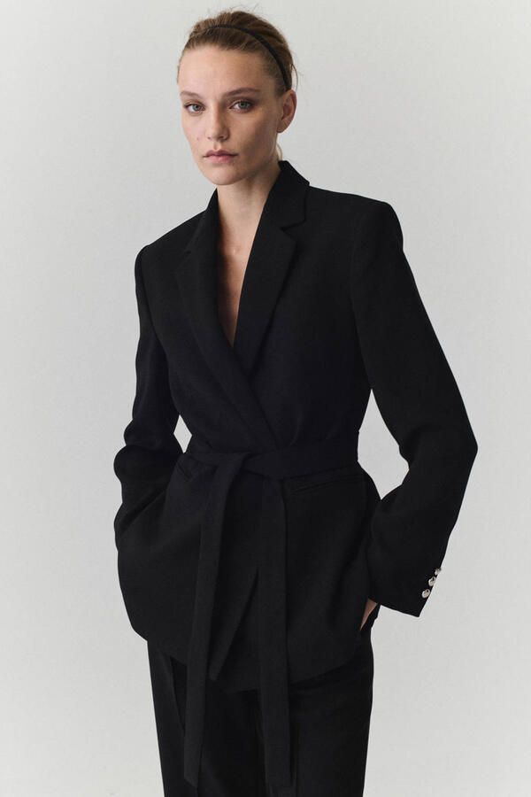 Mango regular fit blazer met ceintuur zwart