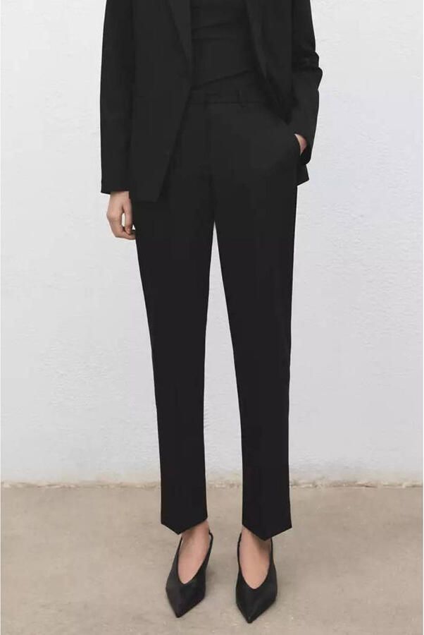 Mango regular fit broek zwart