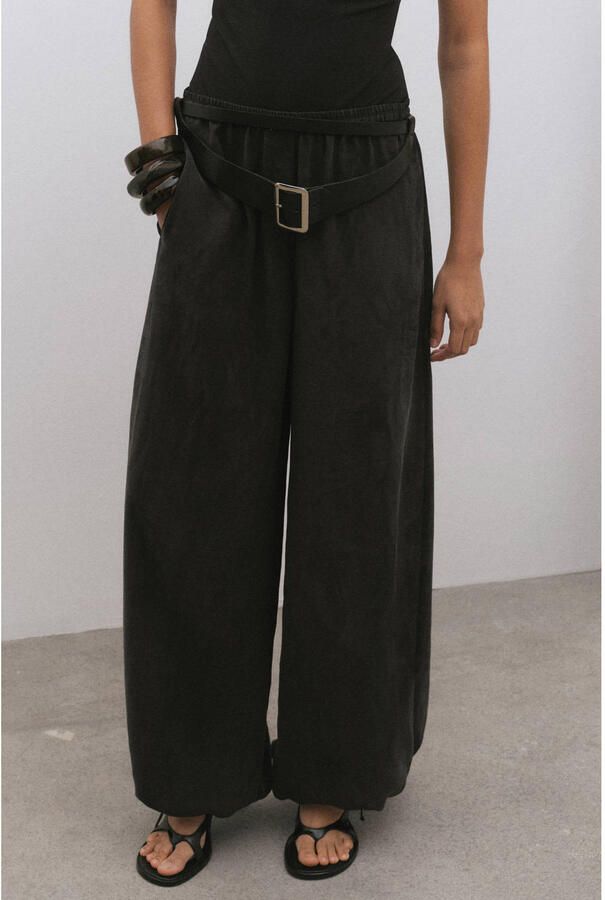 Mango regular waist balloon broek zwart
