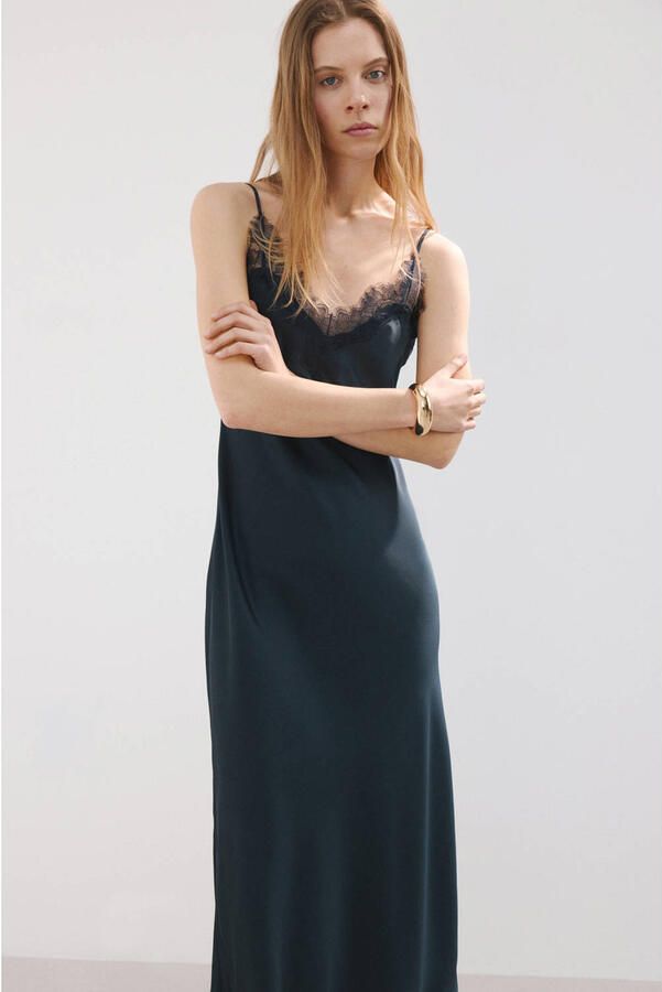 Mango satijnen jurk met kant marineblauw