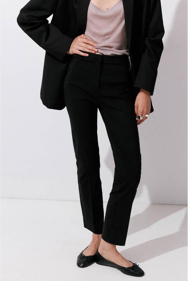 Mango slim fit broek zwart