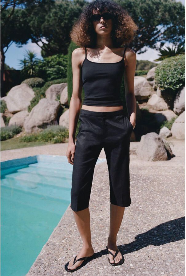 Mango slim fit capribroek met linnen zwart