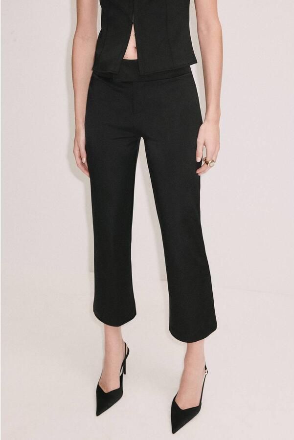 Mango slim fit cropped broek zwart