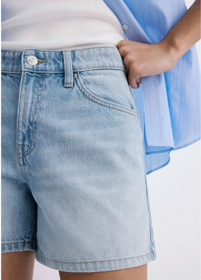 Mango straight leg denim short lichtblauw