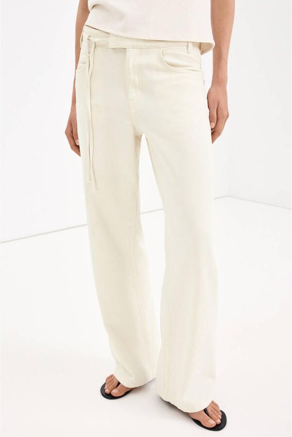 Mango straight leg jeans met ceintuur ecru