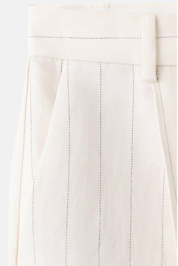 Mango straight regular waist bermuda short met krijtstreep ecru - Foto 2