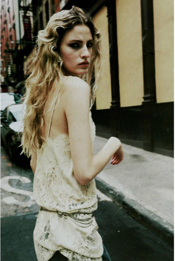 Mango kanten top beige