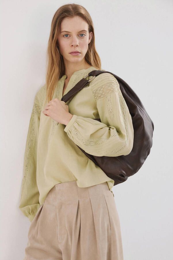 Mango top broderie lichtgroen