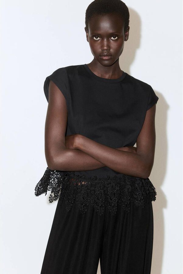Mango top broderie zwart