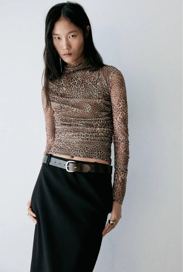 Mango top met plooien en panterprint bruin