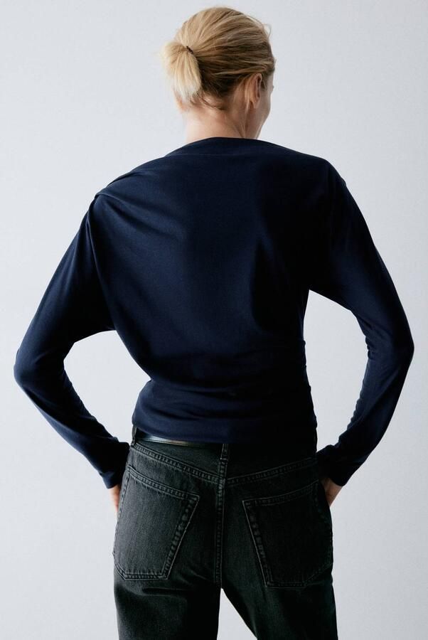 Mango top met plooien marineblauw - Foto 2