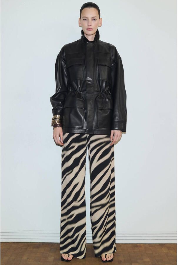 Mango wide leg regular waist broek zwart