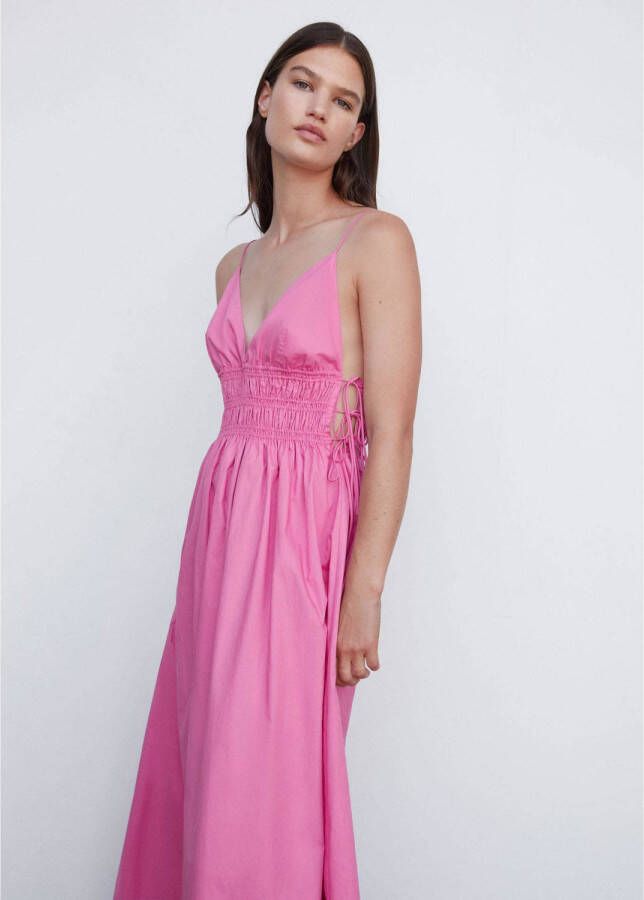 Mango maxi jurk met open detail roze