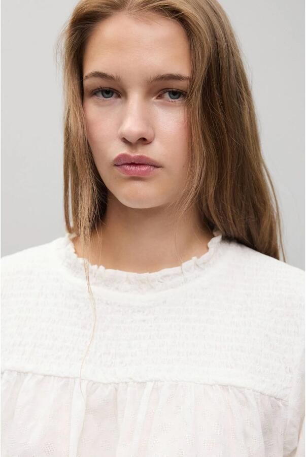 MANGO TEEN blousetop met smockwerk wit - Foto 2