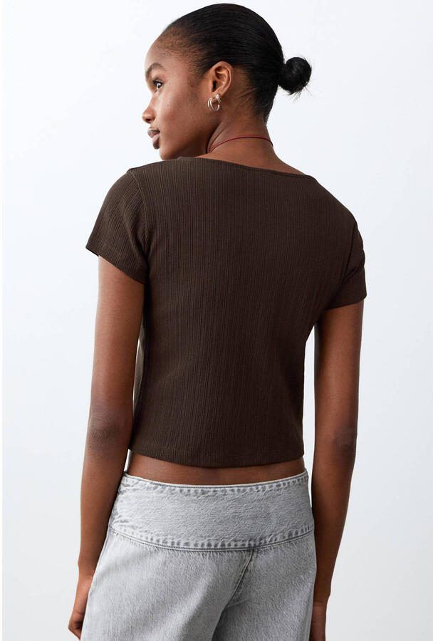 MANGO TEEN cropped top bruin rib gebreid - Foto 3