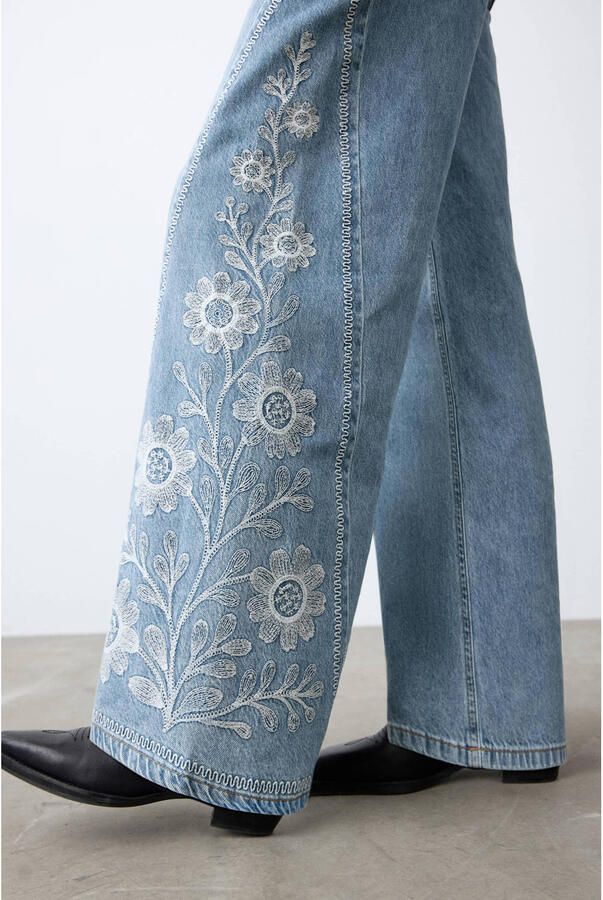 MANGO TEEN gebloemde wide leg jeans light blue denim - Foto 2