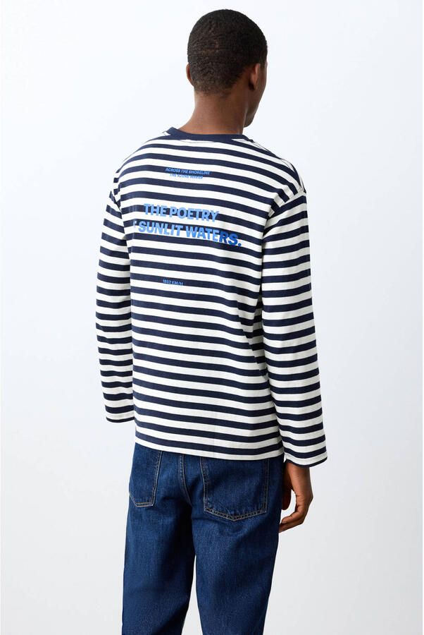 MANGO TEEN gestreepte longsleeve met backprint donkerblauw - Foto 3