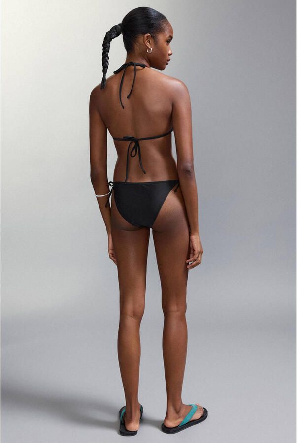 MANGO TEEN halter bikini zwart met studs - Foto 2
