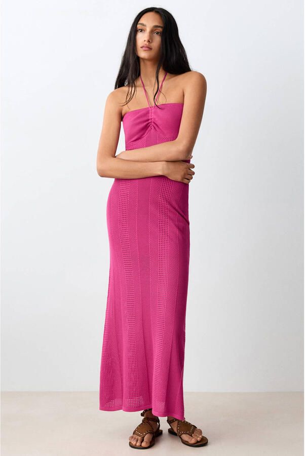MANGO TEEN halter maxijurk met open breisel roze - Foto 3