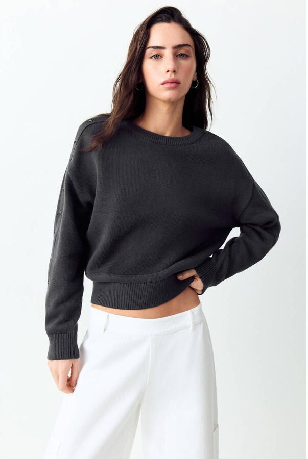 MANGO TEEN katoenen gebreide trui met studs antraciet
