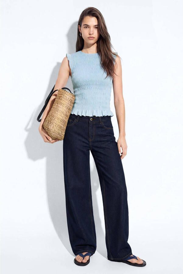 MANGO TEEN mouwloze top met ruches en smockwerk lichtblauw - Foto 3