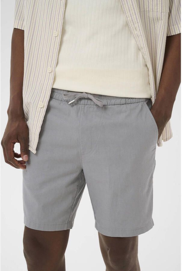 Matinique MAbarton regular waist casual short met linnen grijs