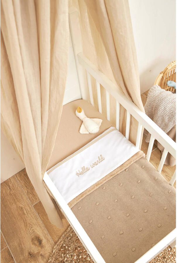 Meyco baby ledikantlaken Hello World 100x150 cm Sand Babylaken Wit Tekst