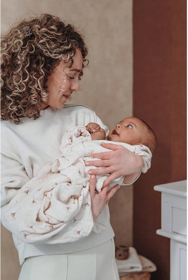 Meyco pre-washed hydrofiele swaddle Ginkgo offwhite soft sand (set van 2) - Foto 2