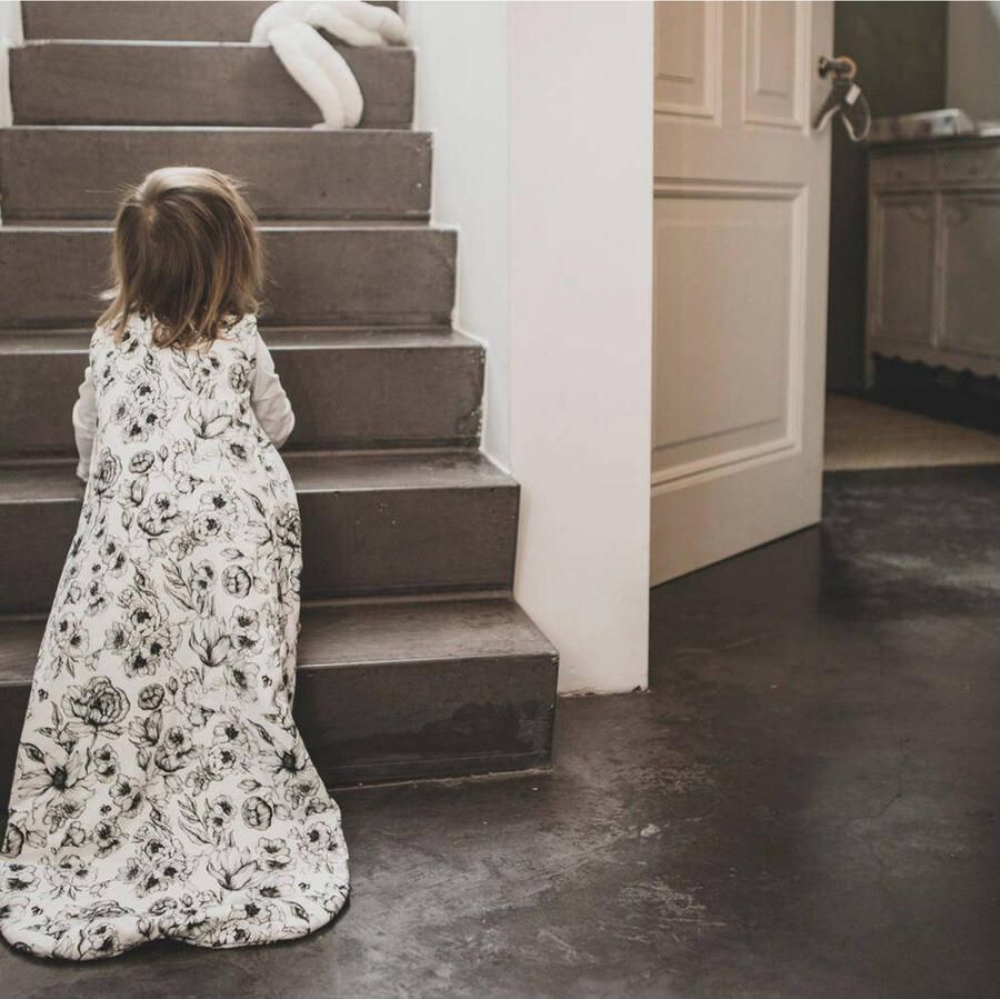 Mies & Co baby zomer slaapzak Bumble Love Babyslaapzak Wit Bloe