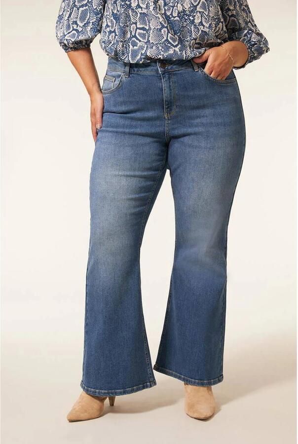 Miss Etam Plus flared jeans Jackie medium blue denim - Foto 2