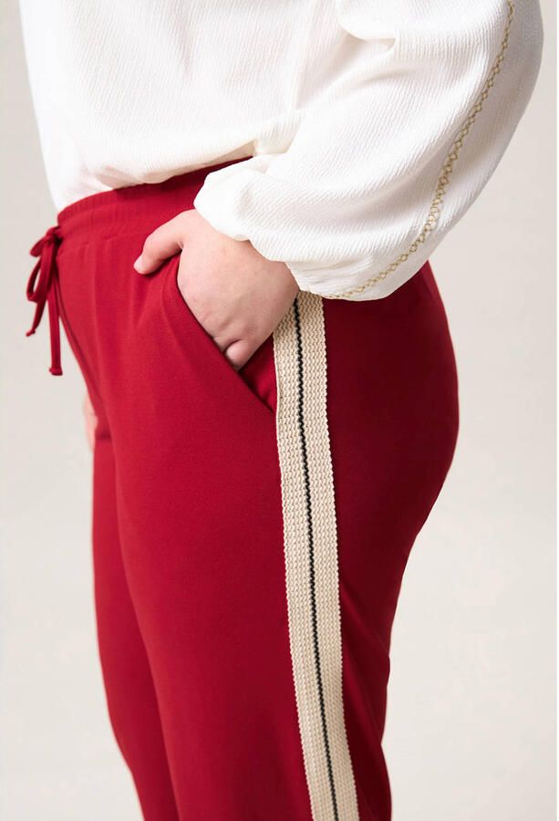 Miss Etam Plus regular waist gestreepte casual broek rood - Foto 2