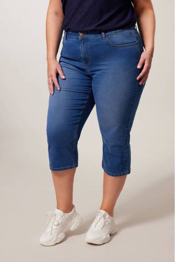 Miss Etam Plus slim fit capri jeans Jackie medium denim