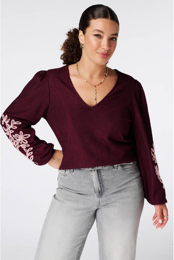 MS Mode Plus Size top met borduursels donkerrood